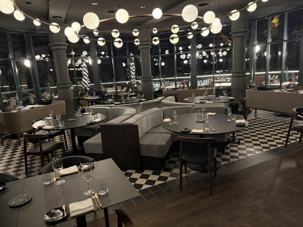 interieur Restaurant & Bar Mystique